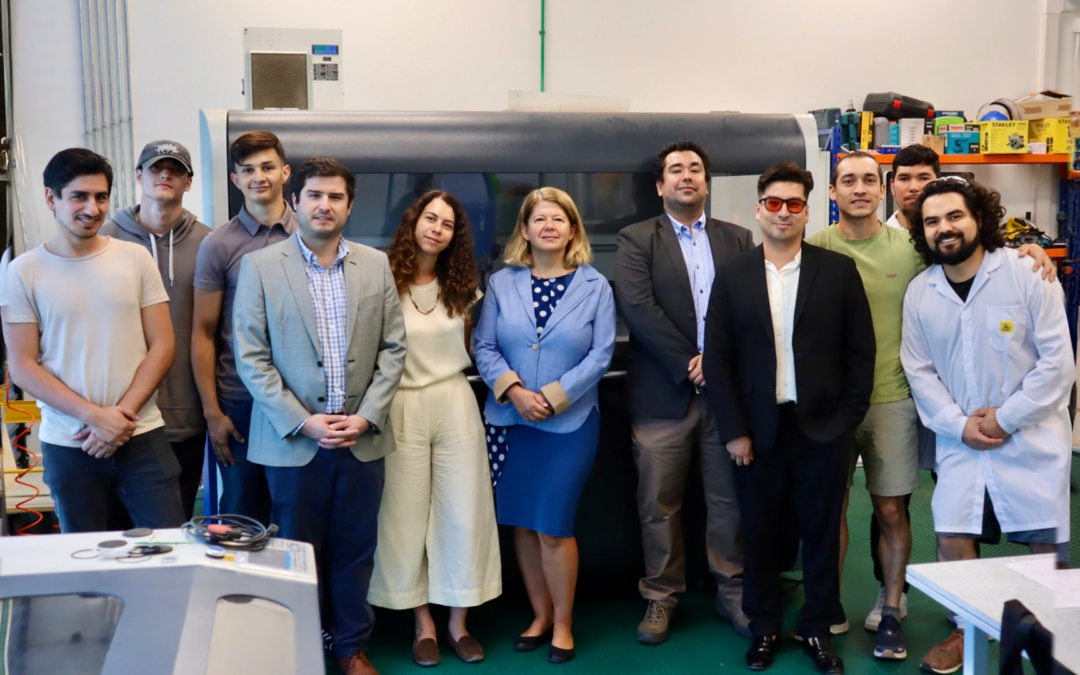 Embajadora de Italia en Chile visita dependencias de SAPHIR en la Universidad Andrés Bello