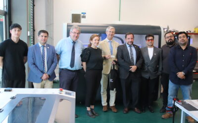 Embajador de Francia visita dependencias de SAPHIR en UNAB